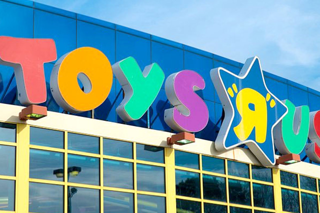 Toys“R”Us Files for Bankruptcy, Due to Debt and Intensifying Competition