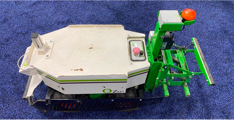 An autonomous weeding and agricultural robot from Naio Technologies