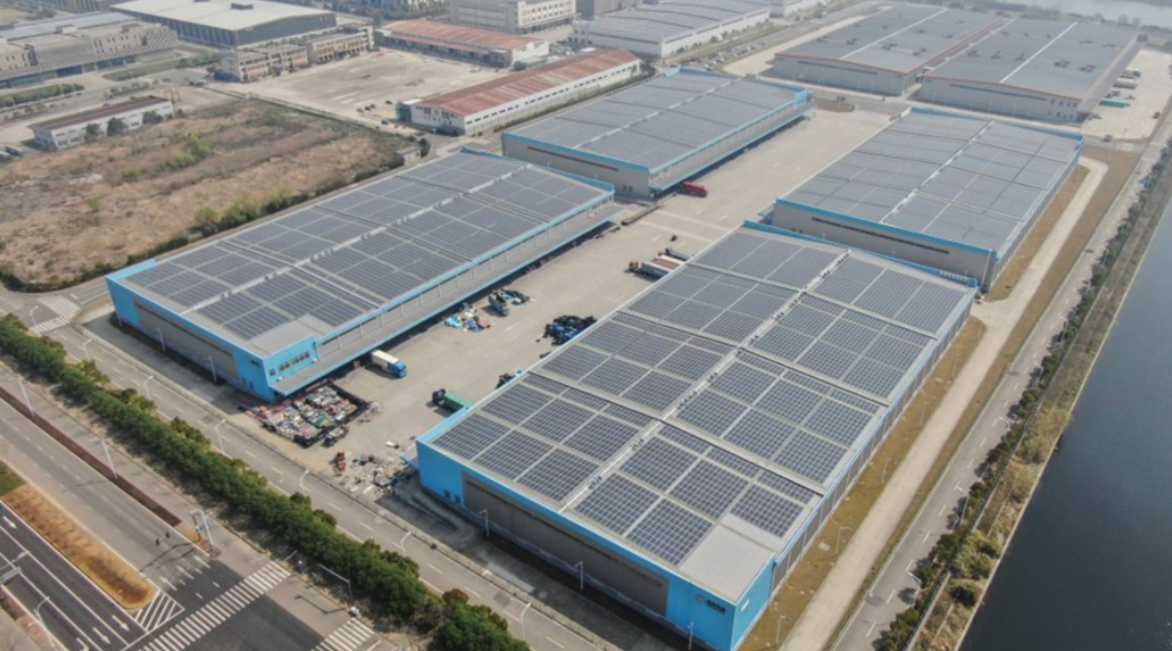 Bonded warehouses equipped with solar panels in Hangzhou 