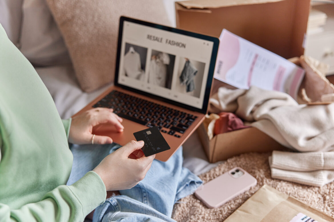 E-Commerce Outlook: European Apparel and Footwear—Poised for Growth in 2023 and Beyond