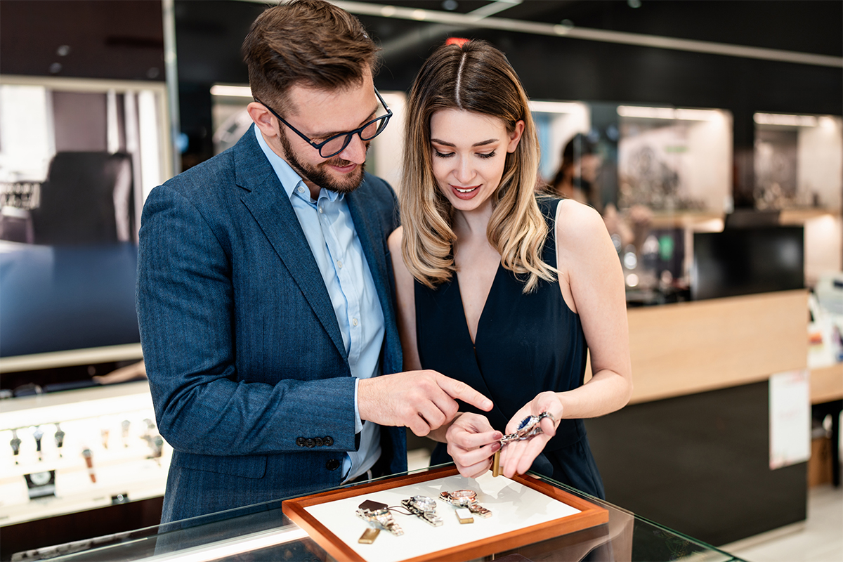 Global Luxury—Real Estate Insights: Brands Move from Tenants to Landlords, with Innovative, Experience-Rich Flagships